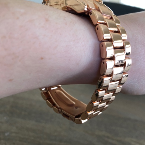 Michael Kors Rose Gold watch - Picture 7 of 7